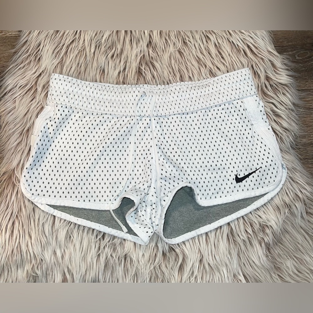 Nike women’s reversible shorts